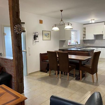 Charmante Ferienwohnung In Idyllischer Lage Jever Eksteriør bilde