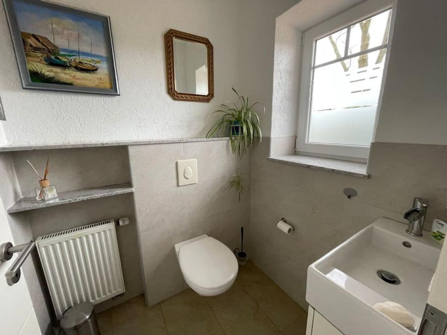 Charmante Ferienwohnung In Idyllischer Lage Jever Eksteriør bilde